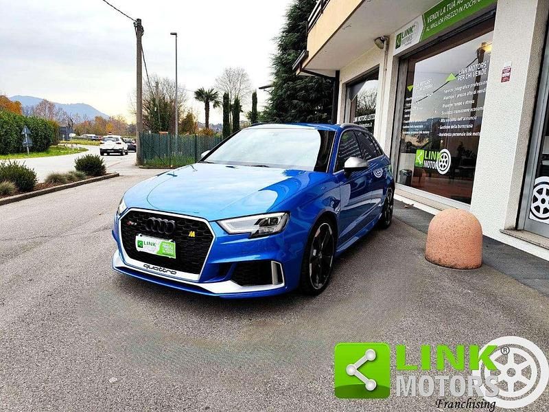 Blu Usata 2017 Audi RS3 Ambiente Tre volumi | 38.500 € (Molto cara) - Immagine 1/4