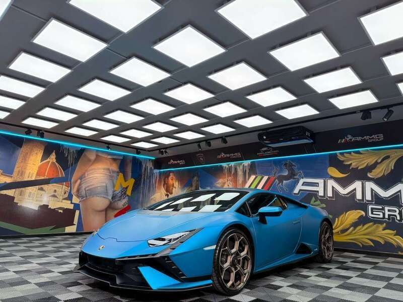 Blu Usata 2023 Lamborghini Huracán Coupé | 319.999 € (Super prezzo) - Immagine 1/4