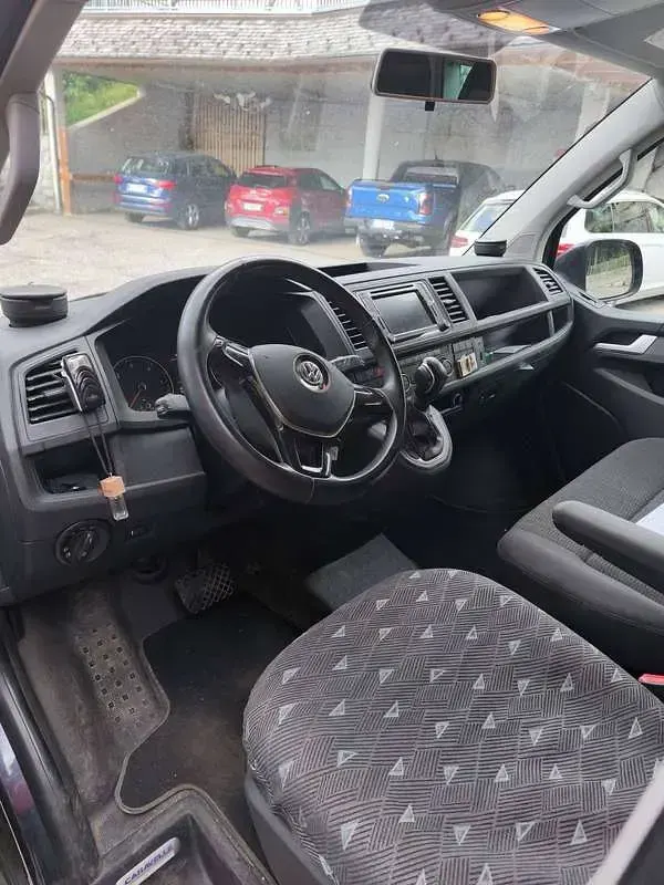 Usata VW Caravelle 150 CV (110 kW) 2018 Blu/azzurro Furgone