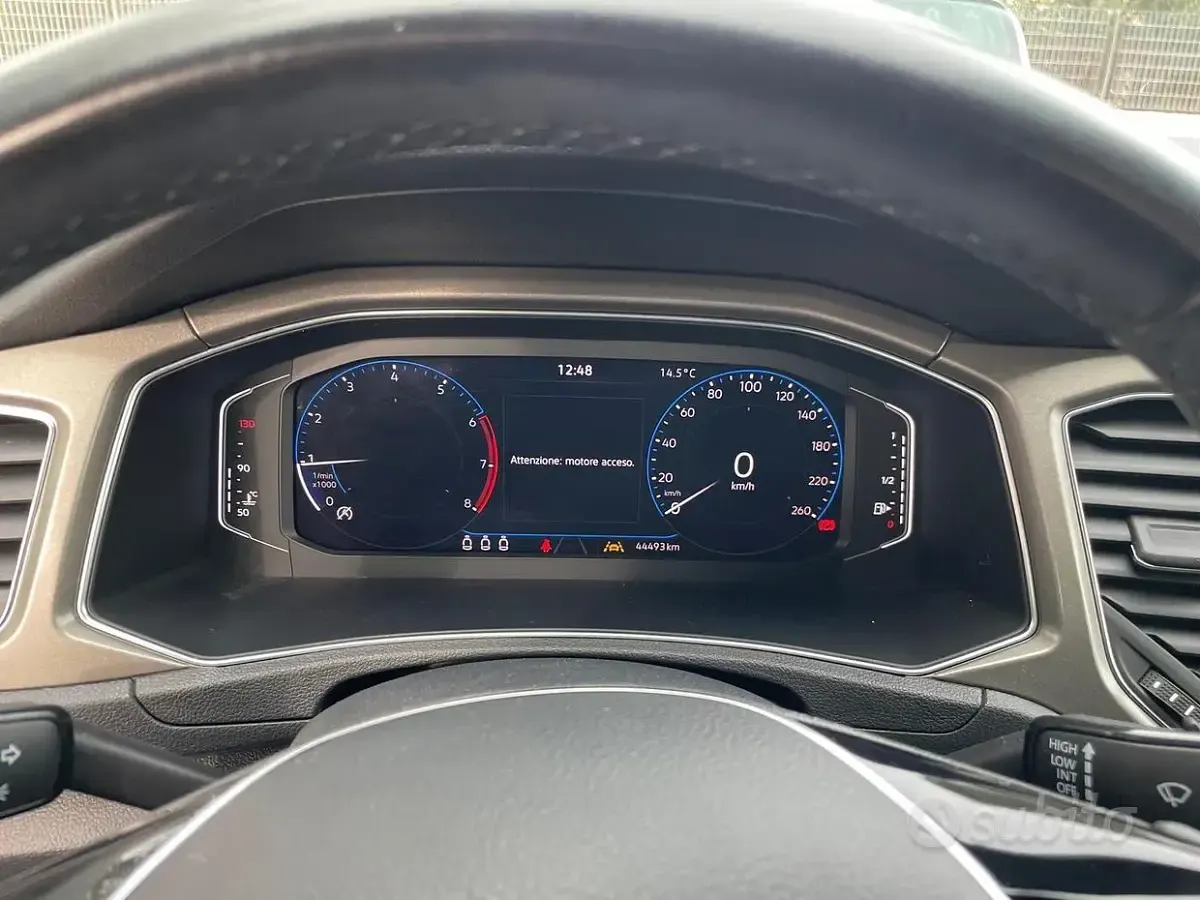 Usata VW T-Roc Style 110 CV (80 kW) 2021 Bluazzurro SUV