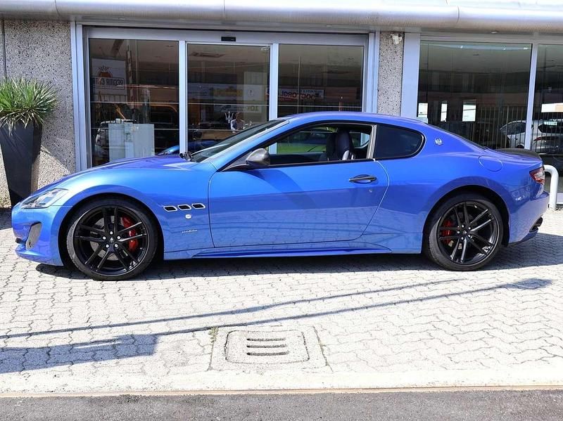 Usata Maserati Granturismo 460 CV (338 kW) 2015 Blu sofisticato Coupé