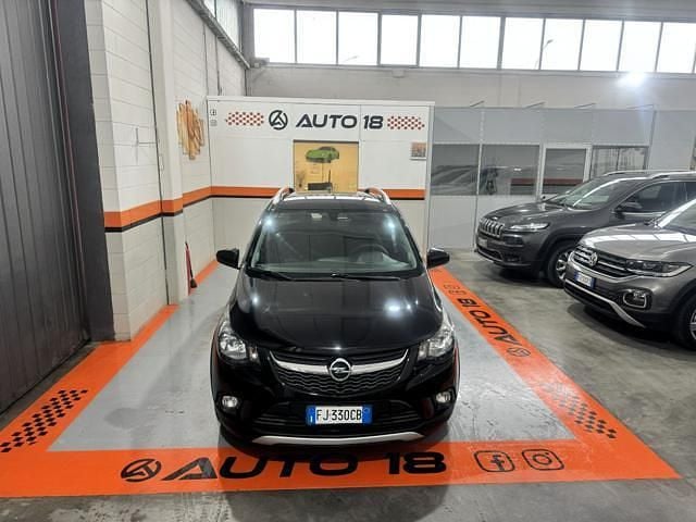 Usata Opel Karl Rocks 75 CV (55 kW) 2017 Nero Utilitaria
