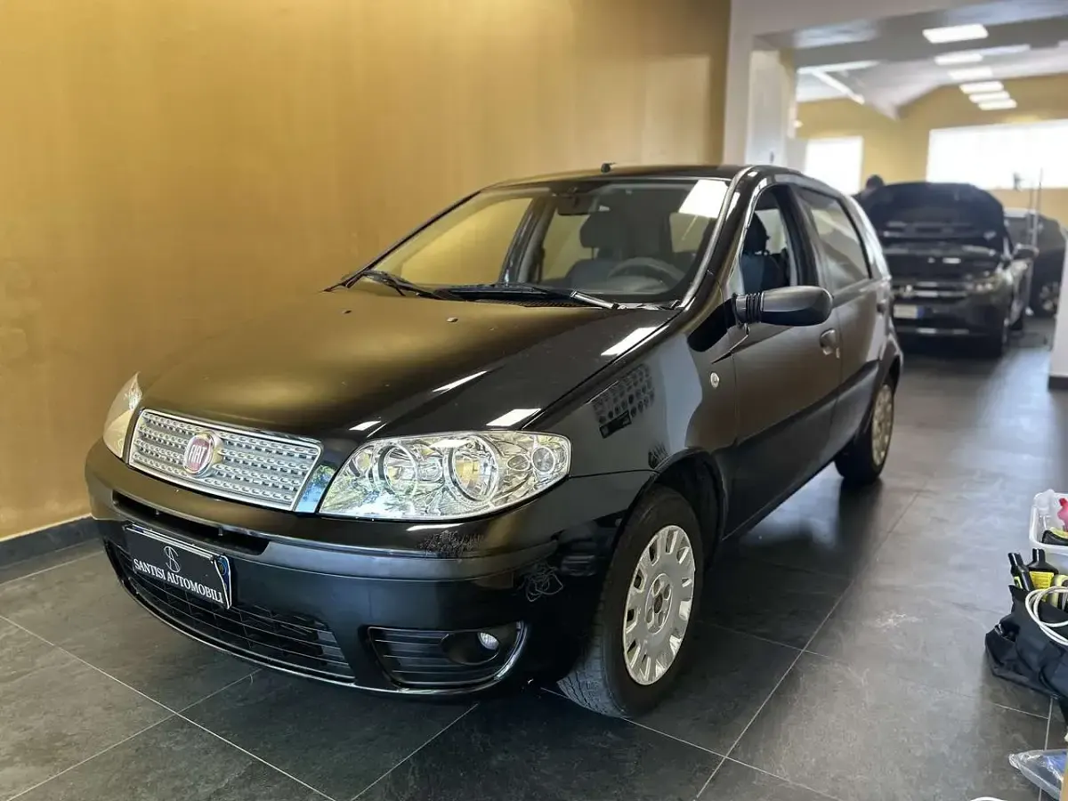 Usata Fiat Punto Classica 60 CV (44 kW) 2009 Nero Utilitaria