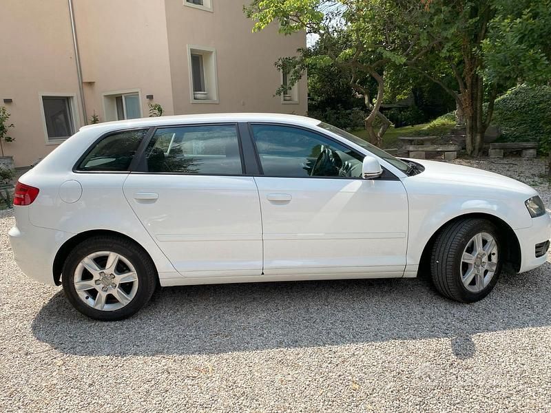 Usata Audi A3 125 CV (91 kW) 2009 Bianco Utilitaria