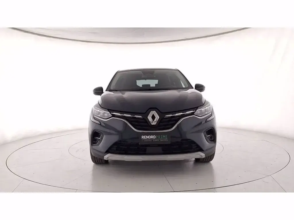 Usata Renault Captur Techno 140 CV (102 kW) 2023 Blu scuro SUV