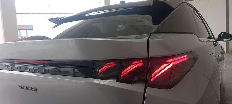 Usata Peugeot 3008 GTi 145 CV (106 kW) 2024 Grigio SUV