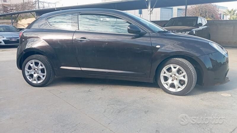 Usata Alfa Romeo MiTo Distinctive 120 CV (88 kW) 2012 Nero Utilitaria