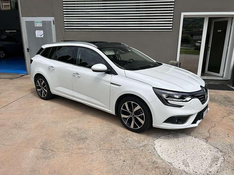 Usata Renault Mégane GrandTour Intens 116 CV (85 kW) 2019 Bianco Station wagon