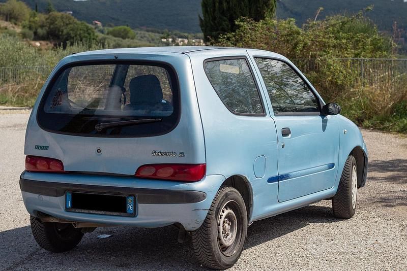 Usata Fiat Seicento 54 CV (39 kW) 2002 Blu Utilitaria