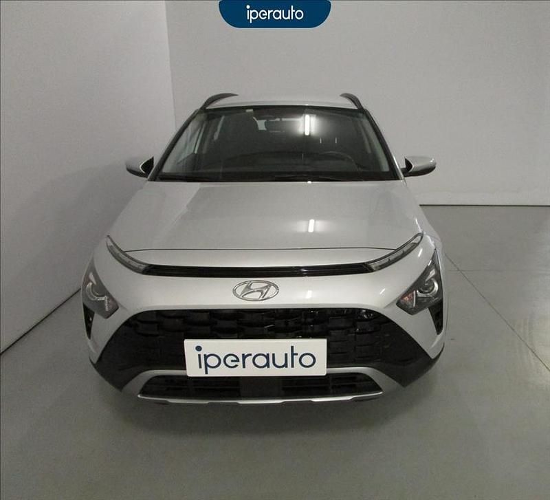 Usata Hyundai Bayon 101 CV (74 kW) 2022 Argento SUV