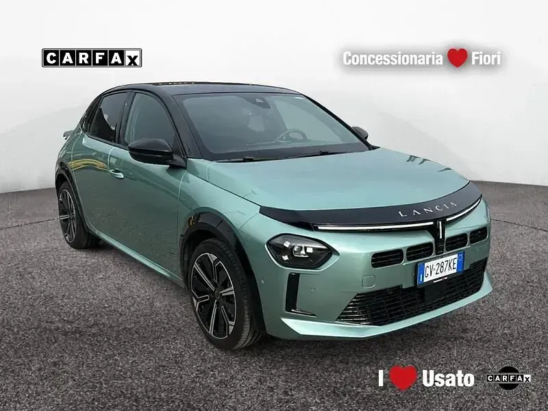 Usata Lancia Ypsilon 110 CV (80 kW) 2024 Verde Utilitaria
