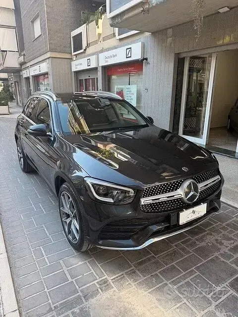 Usata Mercedes GLC300 Premium Plus 245 CV (180 kW) 2020 Grigio SUV