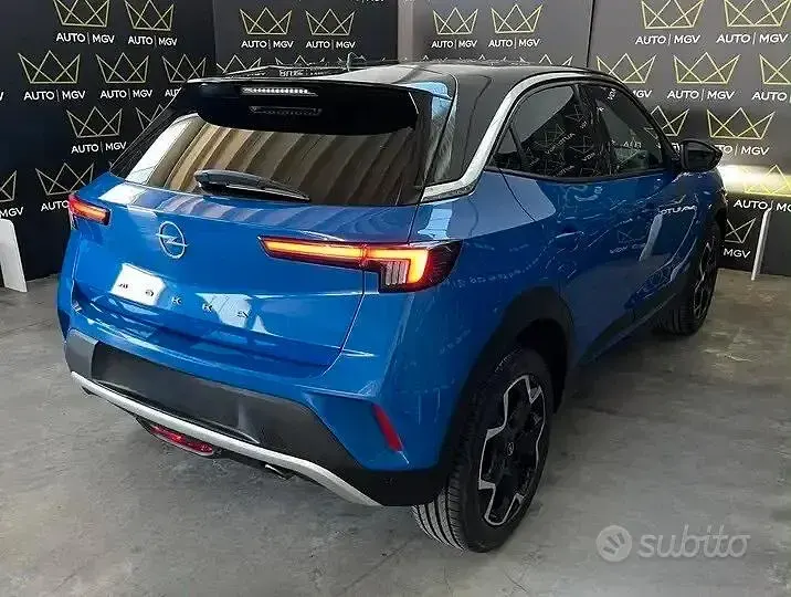Usata Opel Mokka Ultimate 110 CV (80 kW) 2023 Bluazzurro SUV