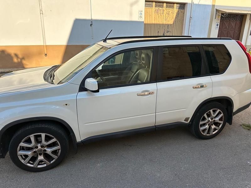 Usata Nissan X-Trail XE 150 CV (110 kW) 2011 Bianco SUV
