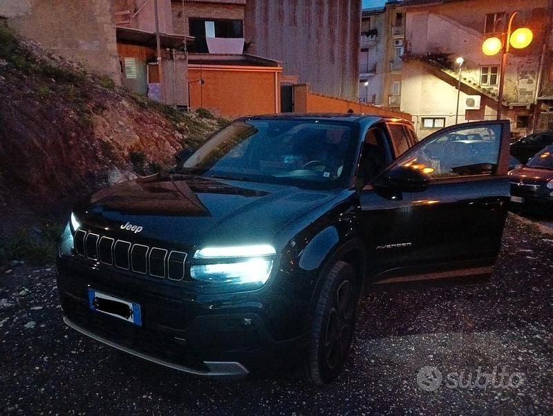 Usata Jeep Avenger Summit 100 CV (73 kW) 2023 Nero SUV