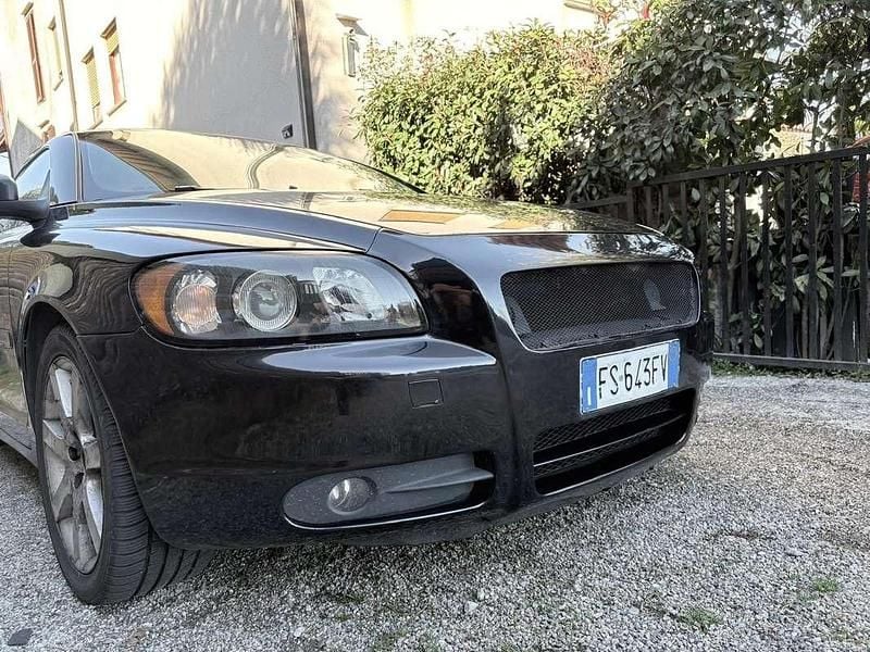 Usata Volvo C70 Summum 180 CV (132 kW) 2008 Nero Cabrio