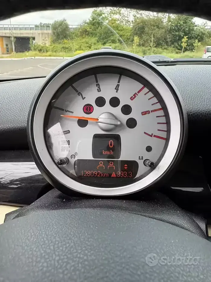 Usata Mini Cooper 90 CV (66 kW) 2010 Utilitaria