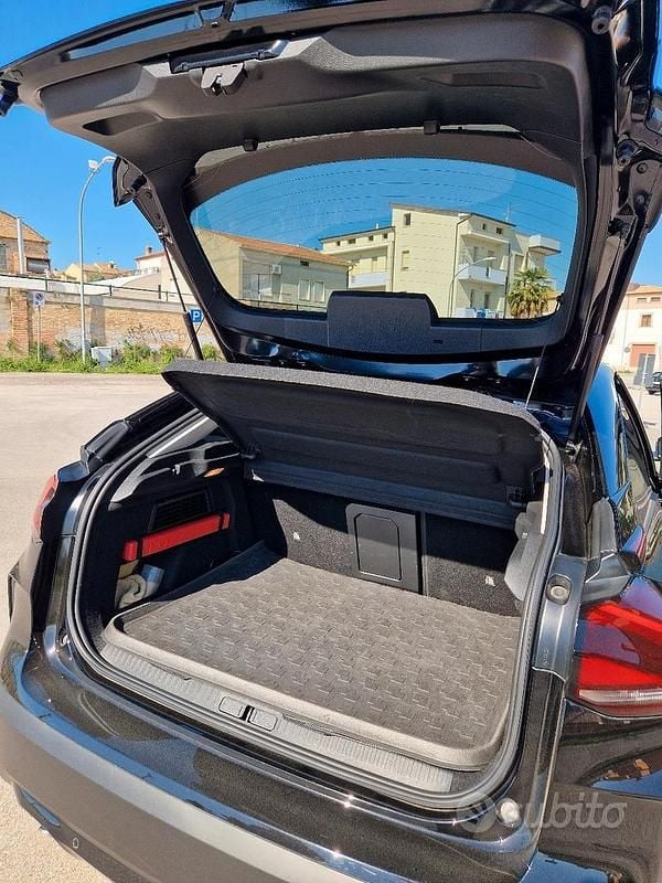 Usata Citroën C4 131 CV (96 kW) 2024 Nero SUV