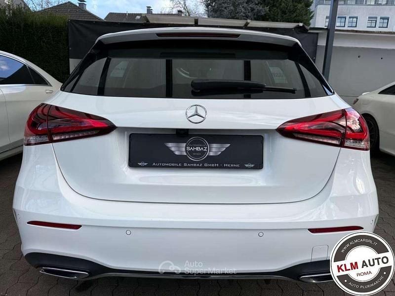 Usata Mercedes A180 AMG line 136 CV (100 kW) 2022 Bianco Berlina