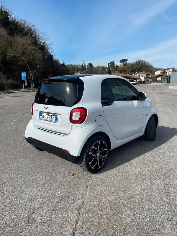 Usata Smart ForTwo Coupé 90 CV (66 kW) 2017 Bianco Coupé
