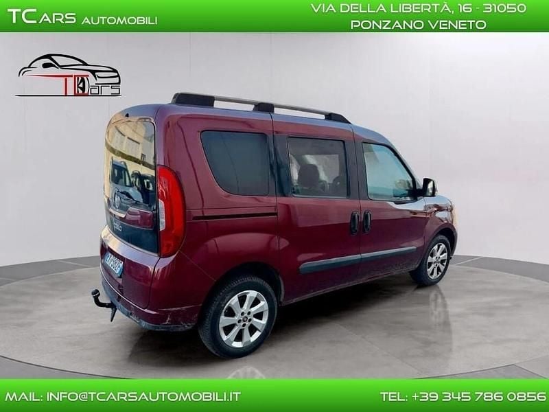 Usata Fiat Doblò 105 CV (77 kW) 2015 Rosso Monovolume