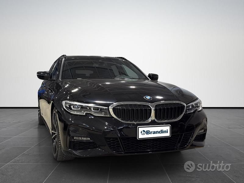 Usata BMW 320e M Sport 190 CV (139 kW) 2021 Nero Station wagon