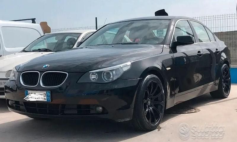 Usata BMW 520 163 CV (119 kW) 2007 Nero Berlina