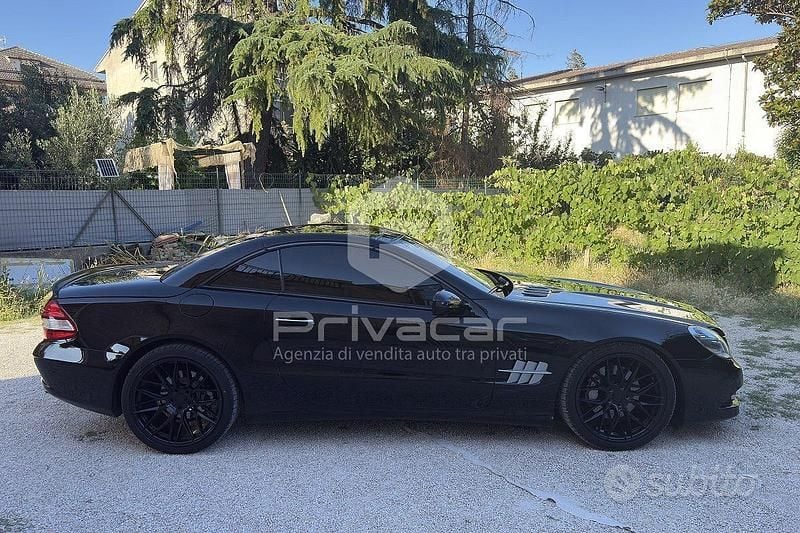 Usata Mercedes SL350 Chrome 316 CV (232 kW) 2009 Nero Cabrio