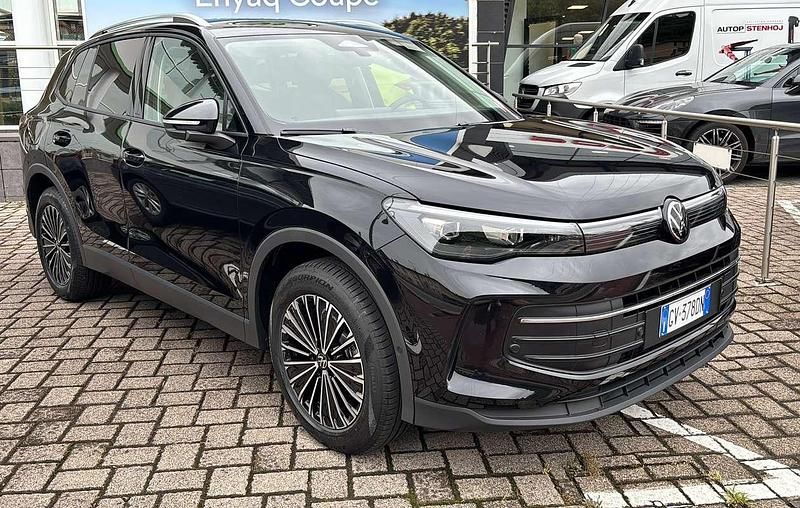 Usata VW Tiguan 131 CV (96 kW) 2024 Nero SUV