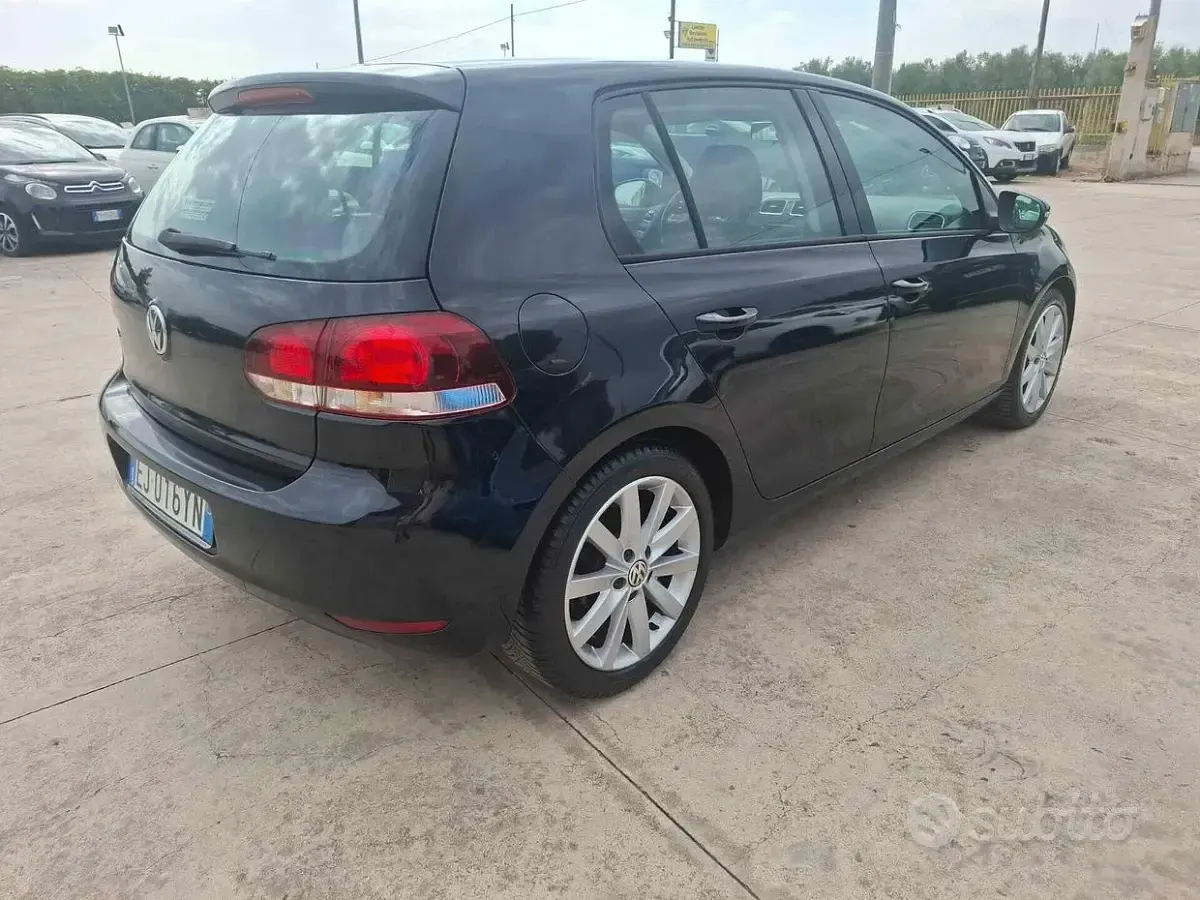 Usata VW Golf VI Highline 105 CV (77 kW) 2011 Nero Utilitaria