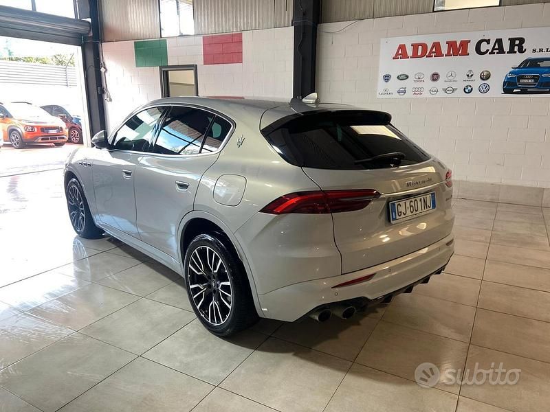 Usata Maserati Grecale GT 300 CV (220 kW) 2022 Argento SUV