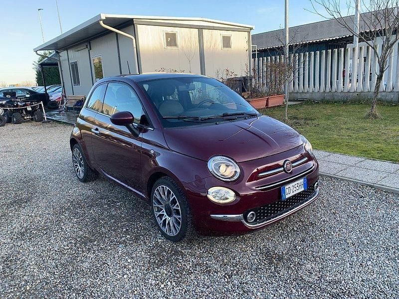Usata Fiat 500 Dolcevita 69 CV (50 kW) 2021 Rosso Utilitaria