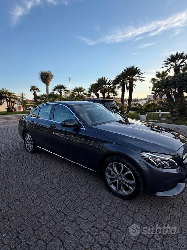 Usata Mercedes C200 Premium 136 CV (100 kW) 2016 Grigio Berlina