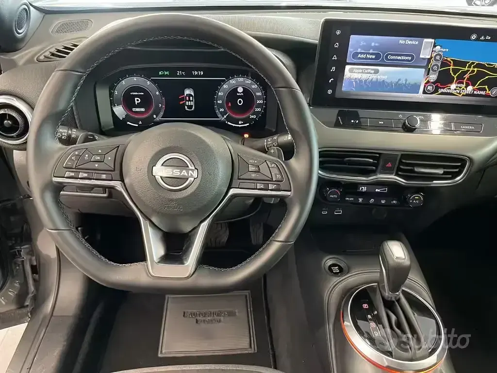Usata Nissan Juke N-Connecta 114 CV (83 kW) 2025 Grigio SUV