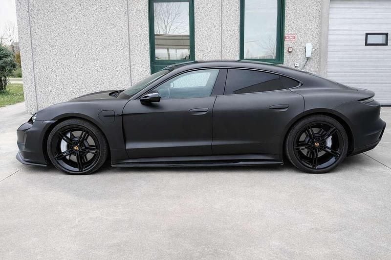 Usata Porsche Taycan 4S Performance Package 419 kW (571 CV) 2022 Nero Berlina