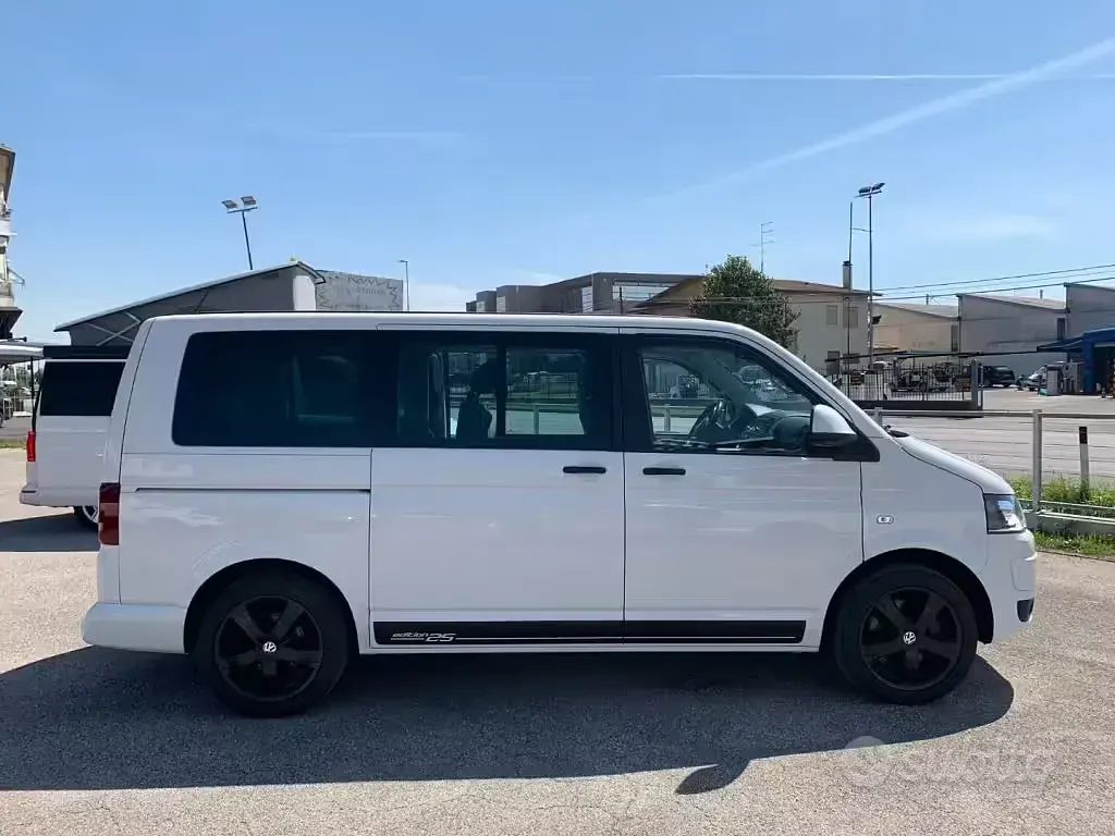 Usata VW Multivan Edition 179 CV (131 kW) 2014 Bianco pastello Monovolume