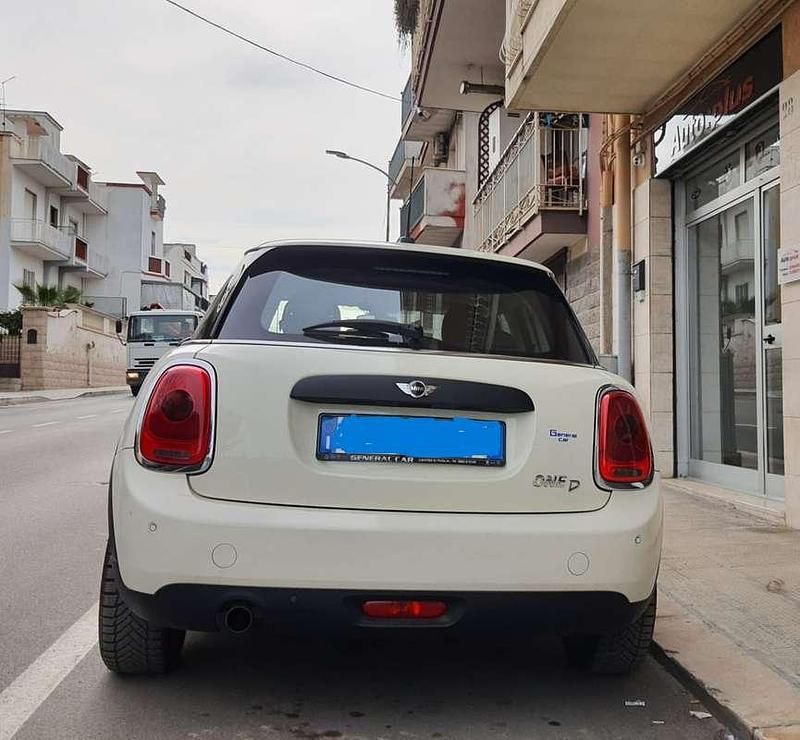 Usata Mini One D 95 CV (69 kW) 2017 Bianco Utilitaria