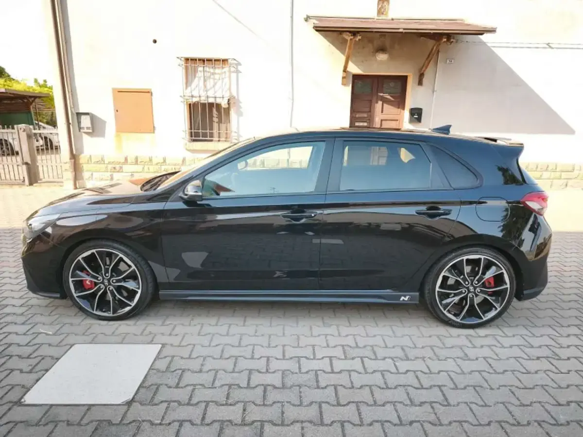 Usata Hyundai i30 N Performance 275 CV (202 kW) 2018 Nero Monovolume