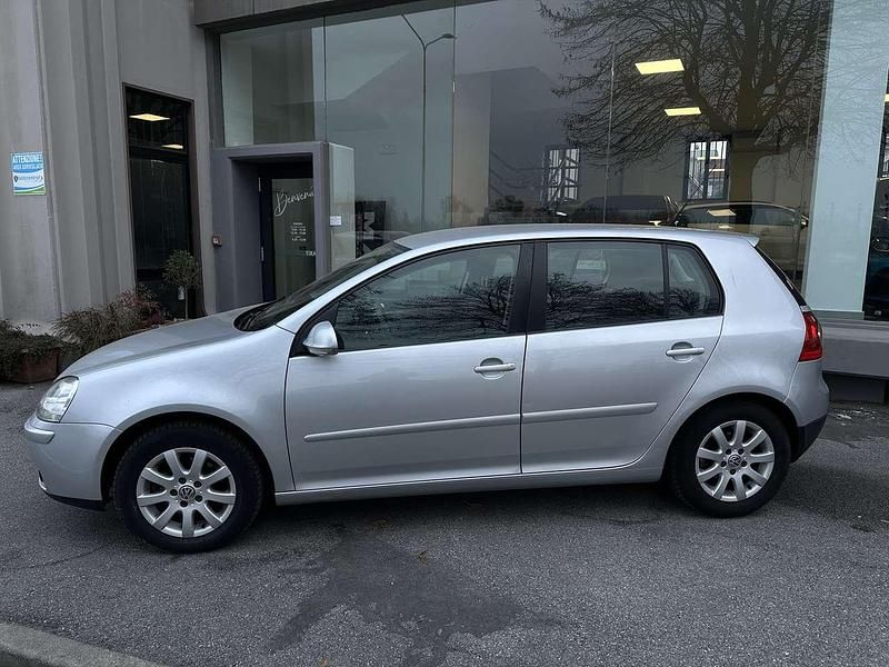 Usata VW Golf V Sportline 105 CV (77 kW) 2007 Grigio metalizzato Berlina