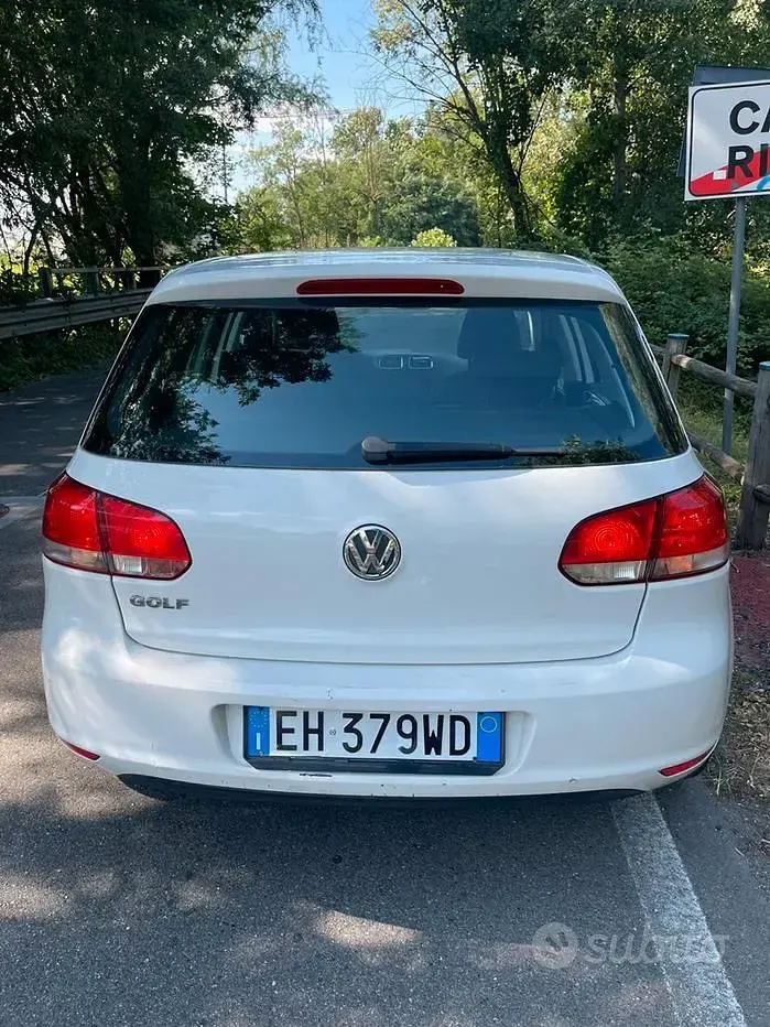 Usata VW Golf 105 CV (77 kW) 2011 Bianco Coupé