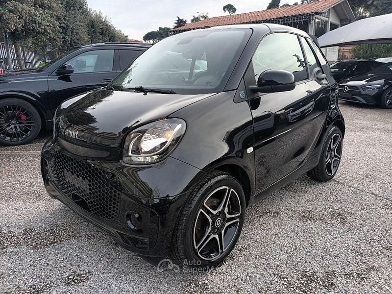 Usata Smart ForTwo Electric Drive Pulse 41 kW (56 CV) 2022 Nero Cabrio