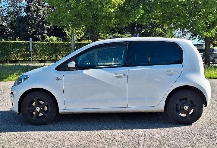 Usata VW up! 68 CV (50 kW) 2015 Bianco Utilitaria