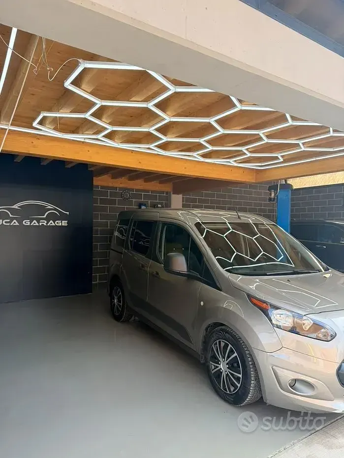 Usata Ford Transit 120 CV (88 kW) 2016 Marrone SUV