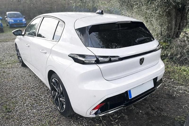 Usata Peugeot 308 Allure 130 CV (95 kW) 2024 Bianco Berlina