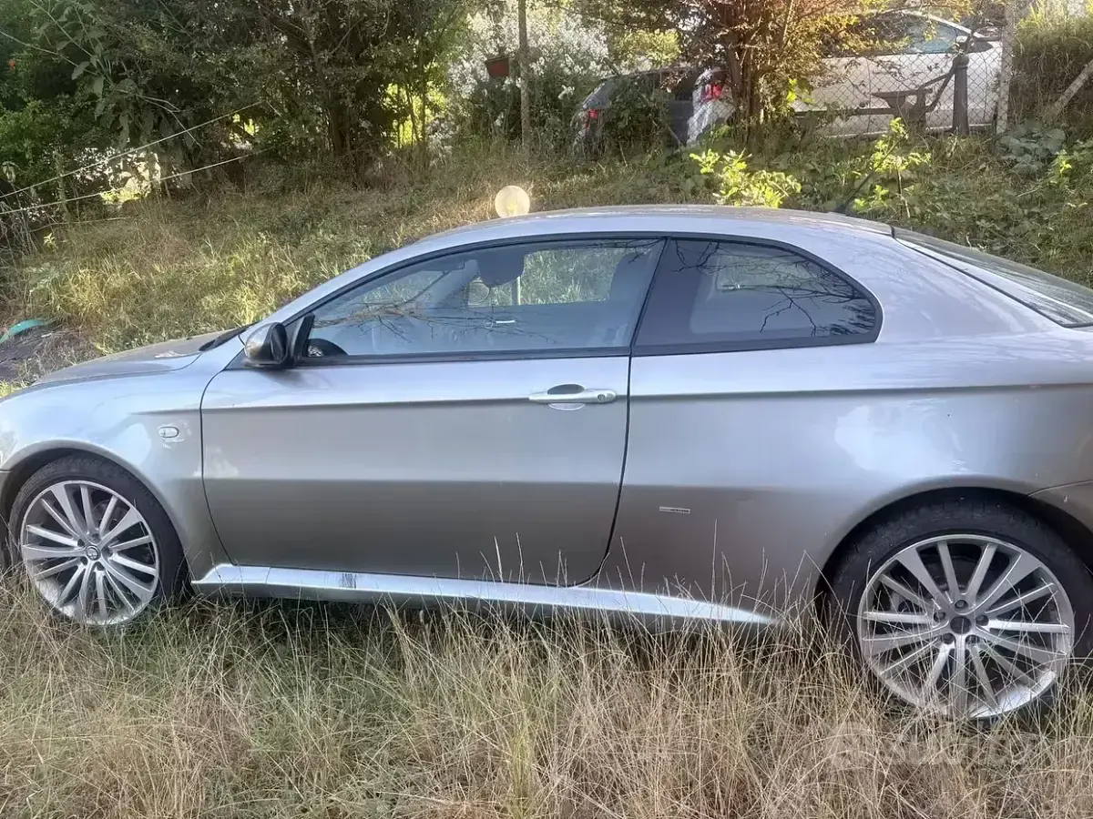 Usata Alfa Romeo GT 150 CV (110 kW) 2009 Grigio Coupé
