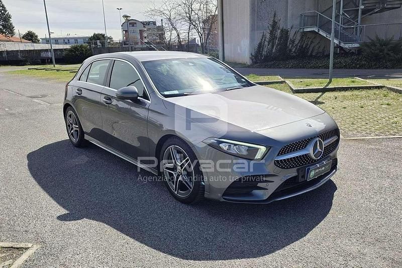 Usata Mercedes A200 Premium 150 CV (110 kW) 2019 Grigio Berlina