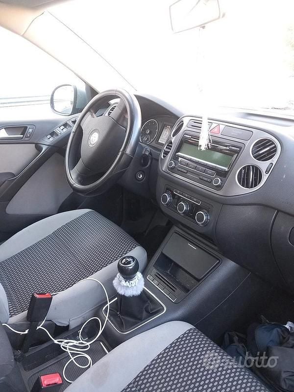 Usata VW Tiguan 150 CV (110 kW) 2010 Grigio SUV