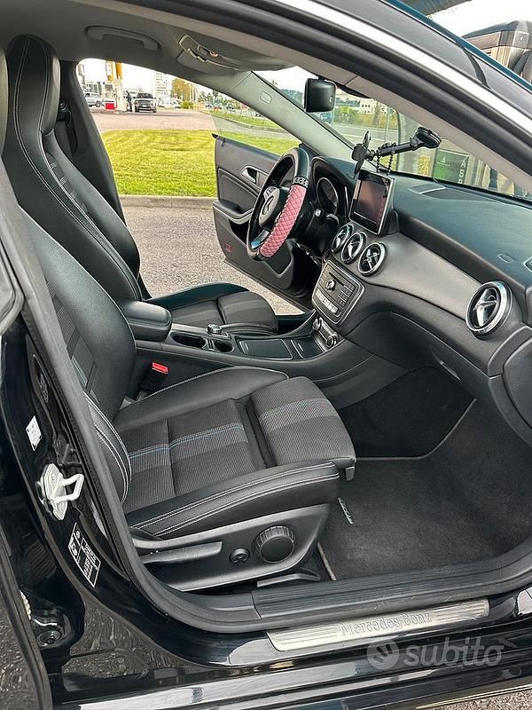 Usata Mercedes CLA200 136 CV (100 kW) 2016 Nero Station wagon