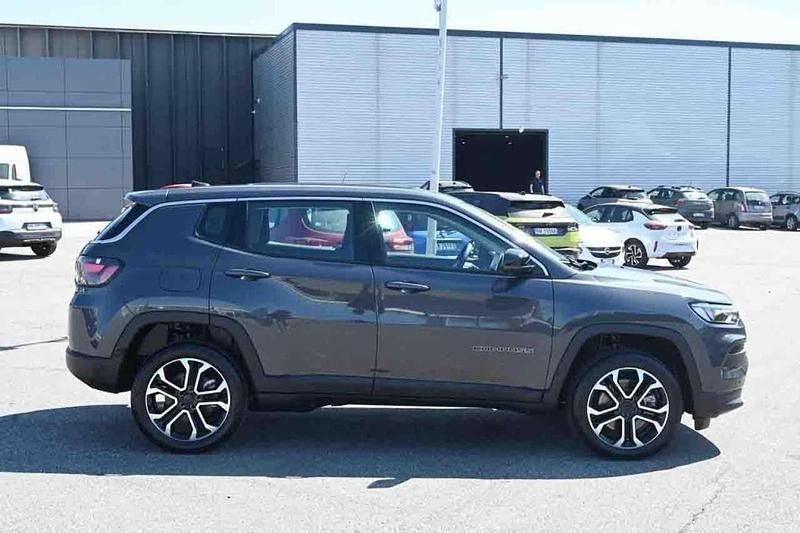 Nuova Jeep Compass Altitude 179 CV (131 kW) 2026 Grigio SUV