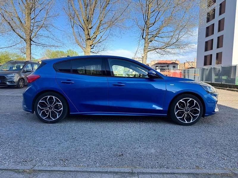 Usata Ford Focus ST-Line 125 CV (91 kW) 2019 Blu/azzurro Berlina